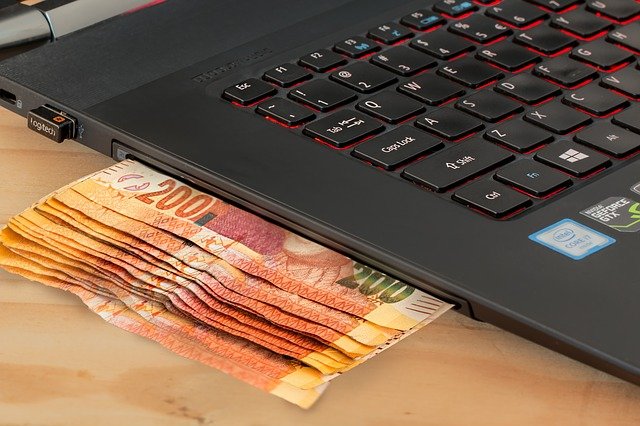 Kaufe Onlinebankingsoftware und Du hast Geld auf dem Konto